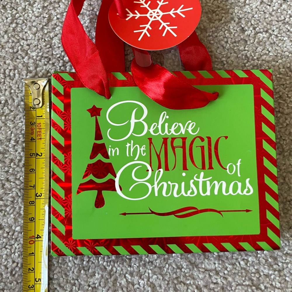 🎄🥂Charming Christmas Ornament w/ gift bag. Measurements in pictures. New! - Picture 9 of 10